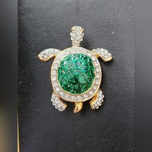 Unsigned green and clear rhinestone turtle brooch costume jewerly